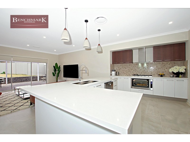 14 Willowie Way, Voyager Point NSW 2172