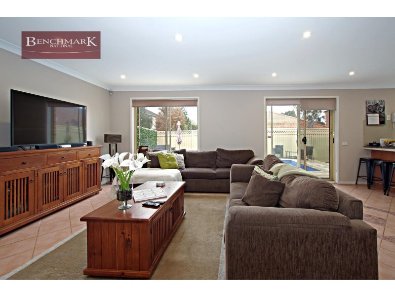 10 San Marino Drive, Prestons NSW 2170