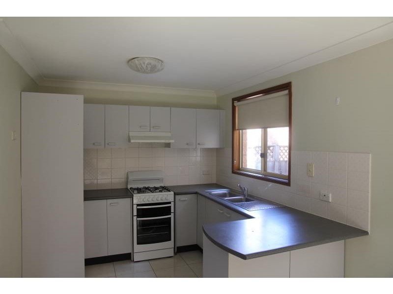 3 Warrego Court, Wattle Grove NSW 2173