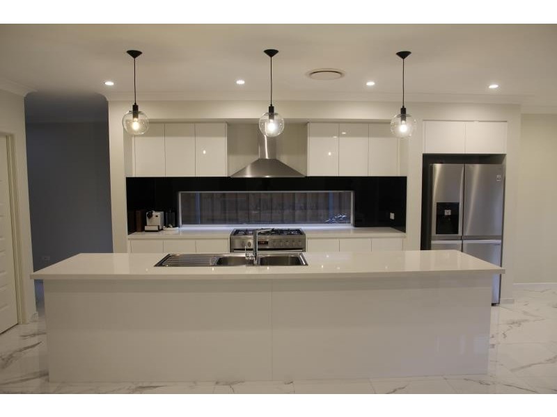 57 Horizon Circuit, Moorebank NSW 2170