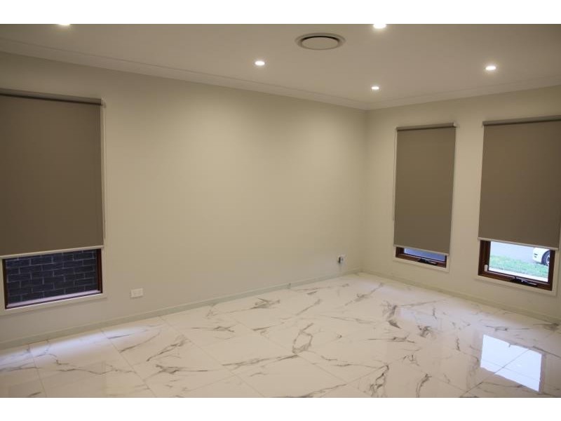 57 Horizon Circuit, Moorebank NSW 2170
