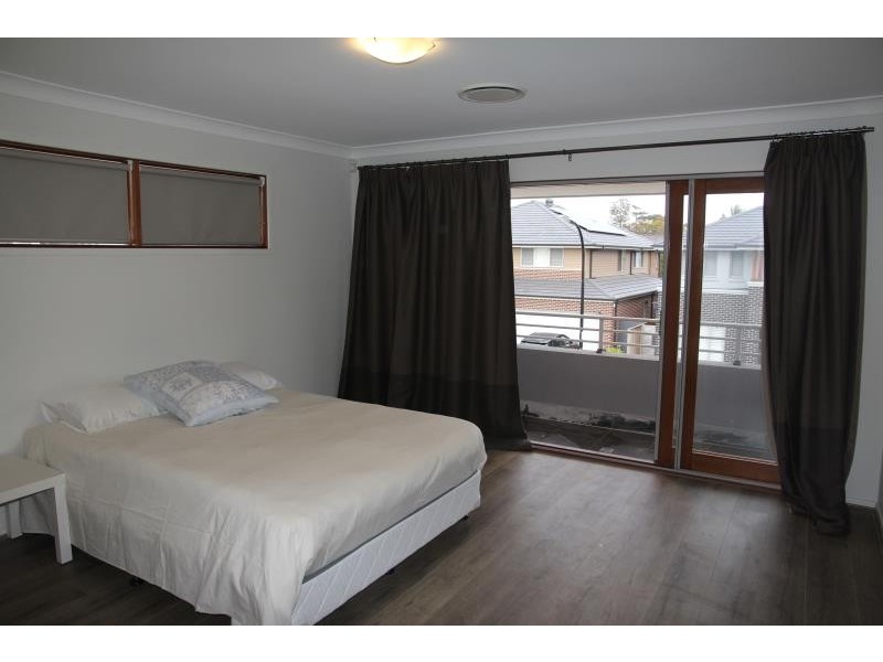 57 Horizon Circuit, Moorebank NSW 2170
