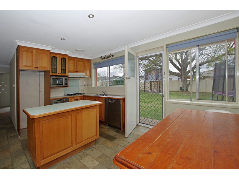 19 Hillcrest Avenue, Moorebank NSW 2170