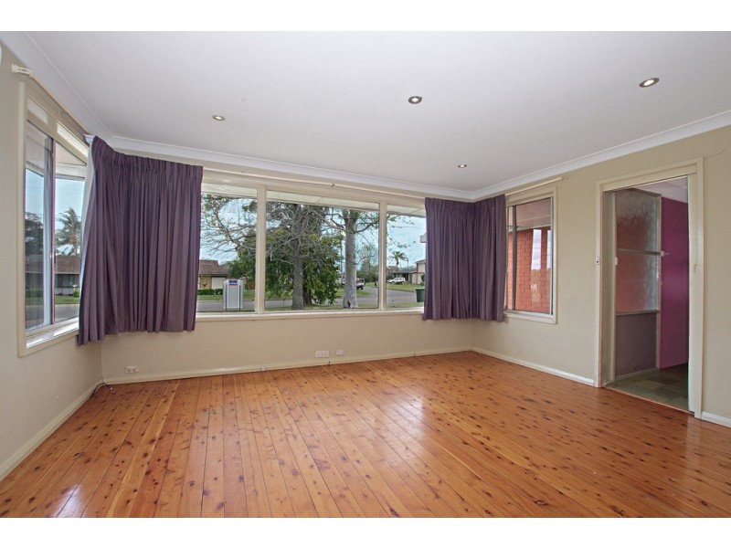 19 Hillcrest Avenue, Moorebank NSW 2170