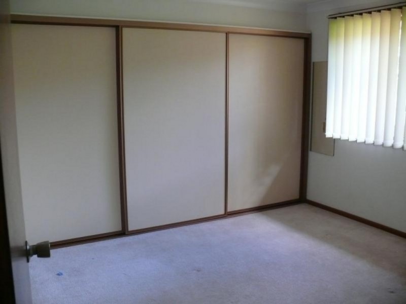 8 Chauvel Street, Wattle Grove NSW 2173