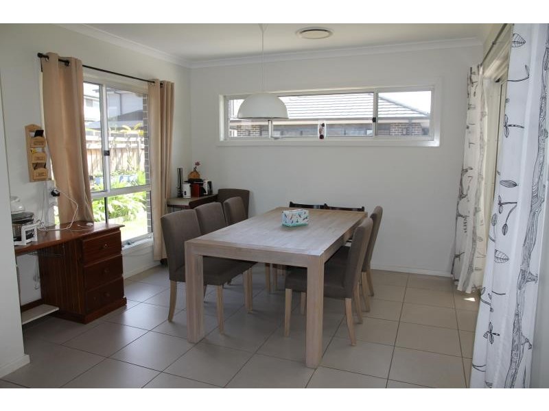 140 MADDECKS AVE, Moorebank NSW 2170