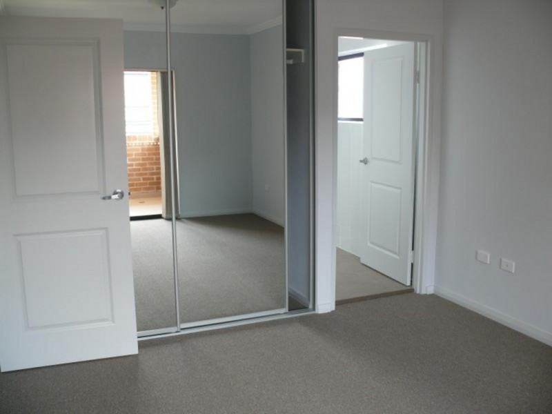 7/1 Ikara Crescent, Moorebank NSW 2170