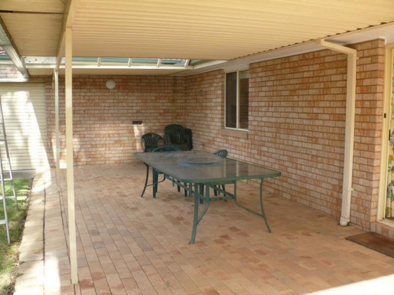 9 Evandale Court, Wattle Grove NSW 2173