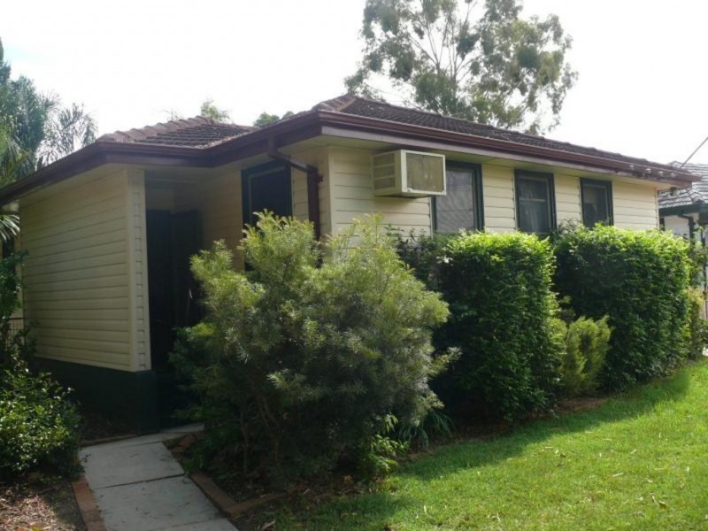 43 Bardia Pde, Holsworthy NSW 2173