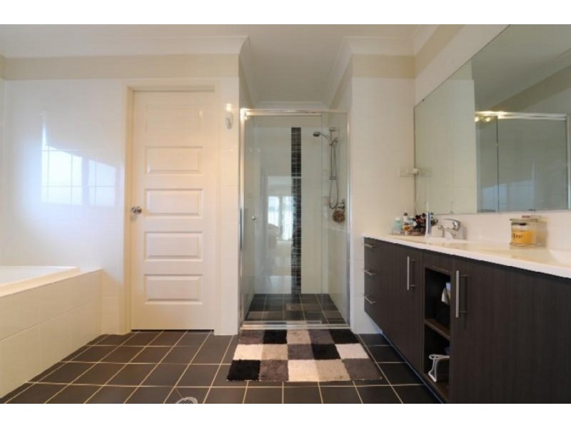 11 Biddle Street, Moorebank NSW 2170