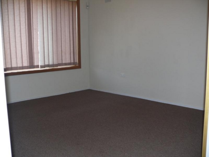 86 Jack O’Sullivan Rd, Moorebank NSW 2170