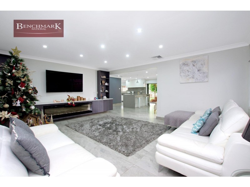 3 Lady Penrhyn Close, Lurnea NSW 2170
