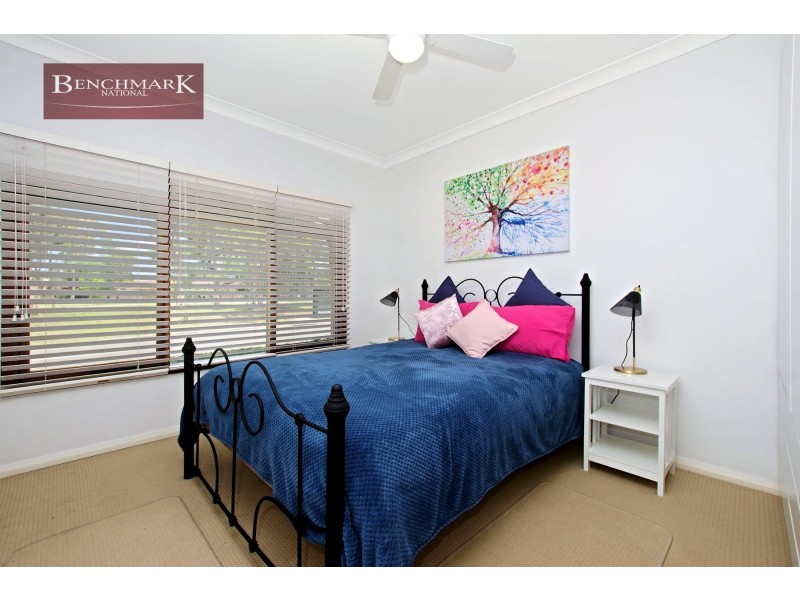 27 Delfin Drive, Wattle Grove NSW 2173