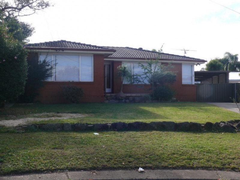 1 Topin Place, Moorebank NSW 2170