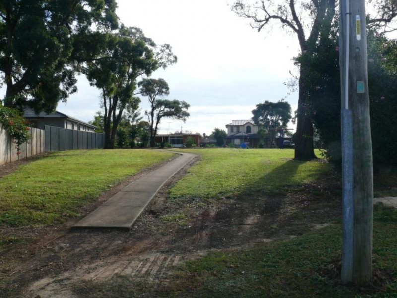 1 Topin Place, Moorebank NSW 2170