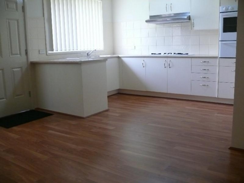 7 Evans Avenue, Moorebank NSW 2170