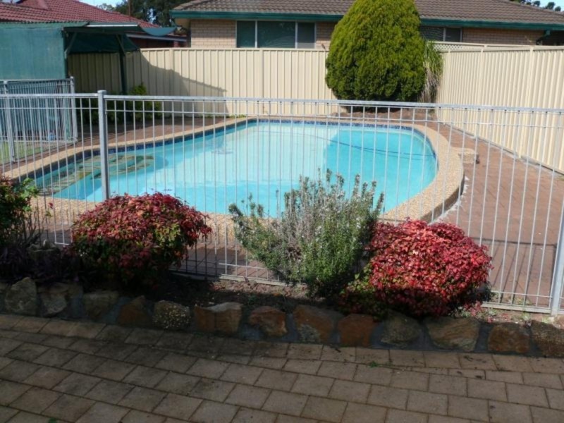 16 Haerse Avenue, Chipping Norton NSW 2170
