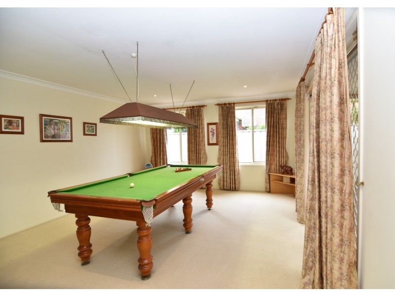 16 Mirbelia Court, Voyager Point NSW 2172