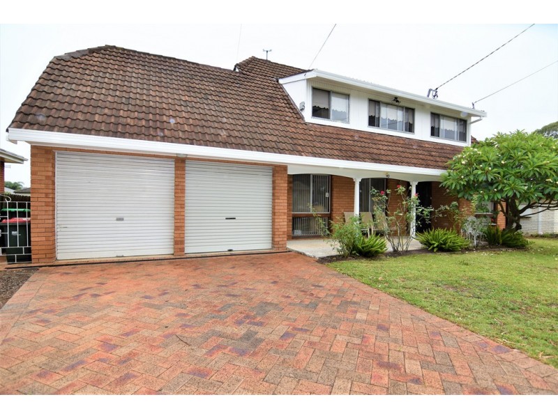 40 Clyde Avenue, Moorebank NSW 2170