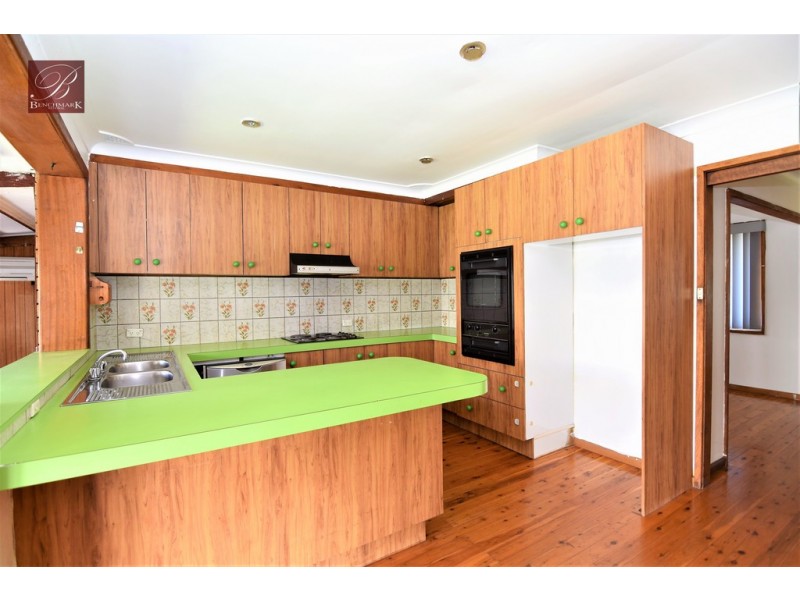 23 Hillcrest Avenue, Moorebank NSW 2170