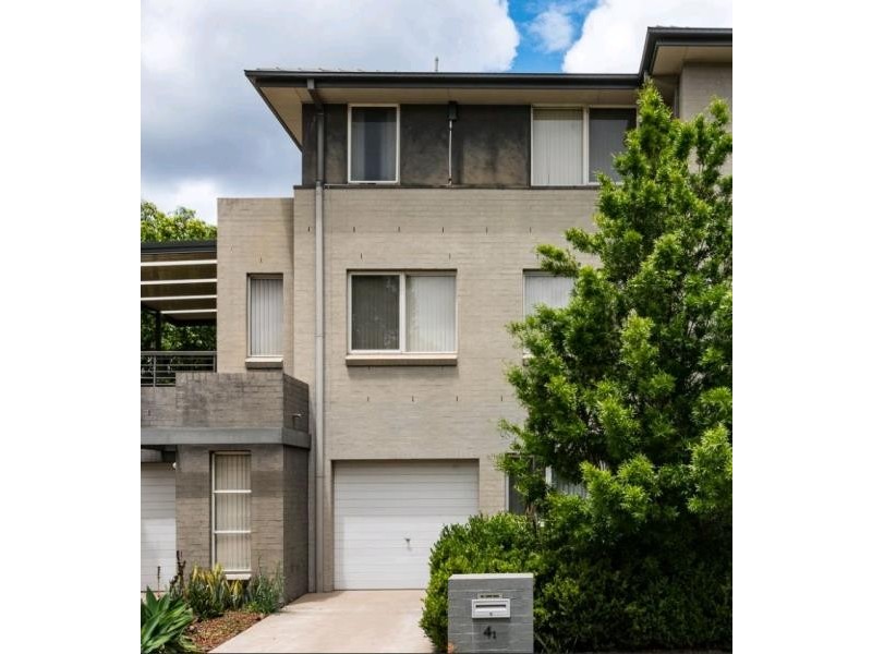 1/4 PARKWOOD RD, Holsworthy NSW 2173