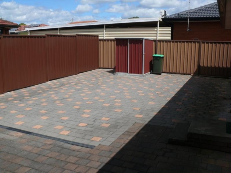 7 Curtis Crescent,Moorebank, Moorebank NSW 2170