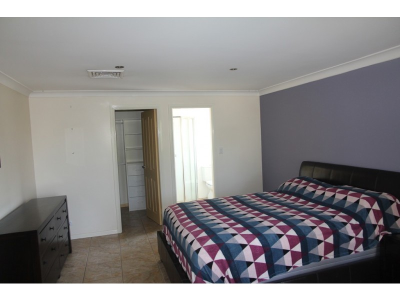 54b Rugby Cresent, Chipping Norton NSW 2170