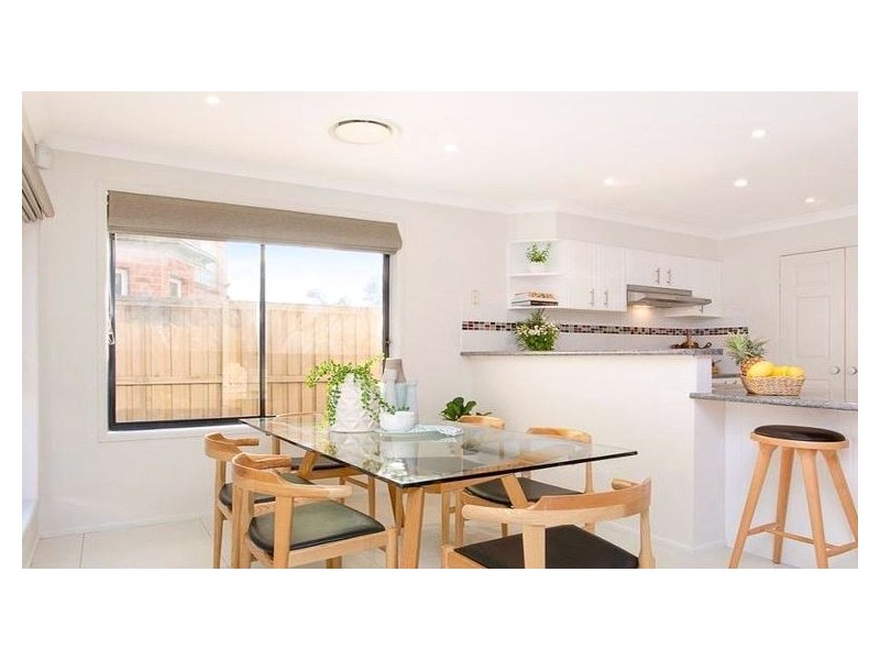 17 Sammut Crescent, Chipping Norton NSW 2170