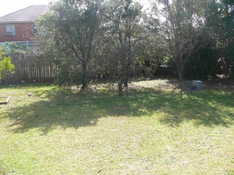 16 Flanagan Ave, Moorebank NSW 2170