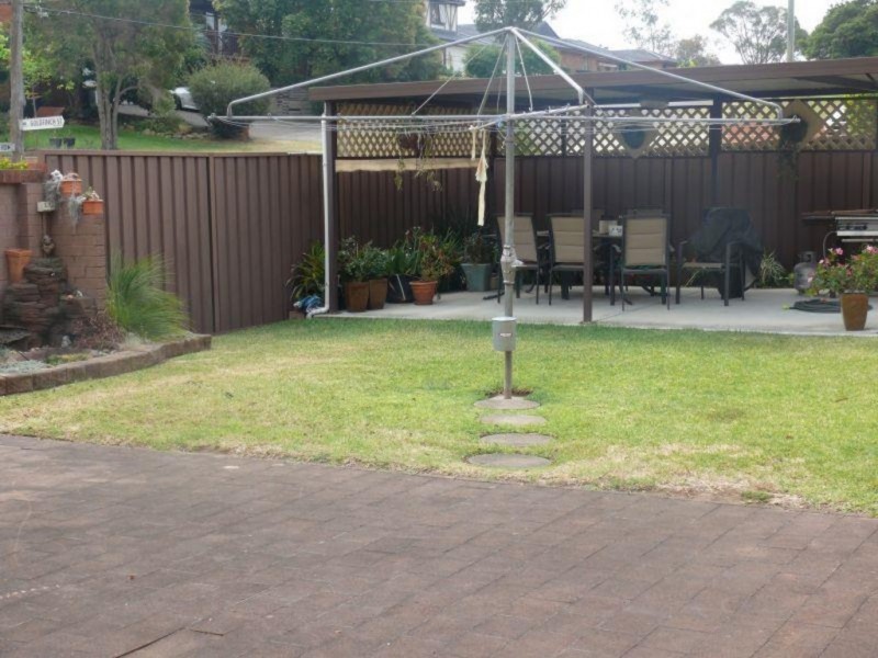 12 Goldfinch St, Moorebank NSW 2170