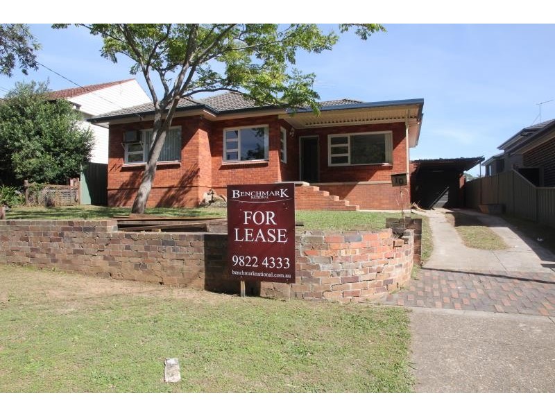 10 Georges Crescent, Georges Hall NSW 2198