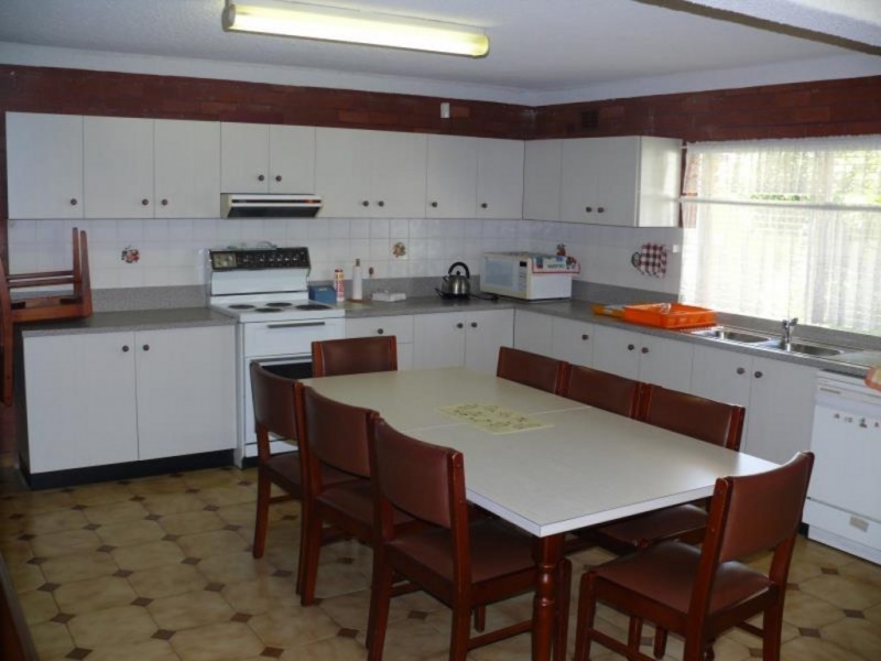 15 Hillcrest Avenue, Moorebank NSW 2170