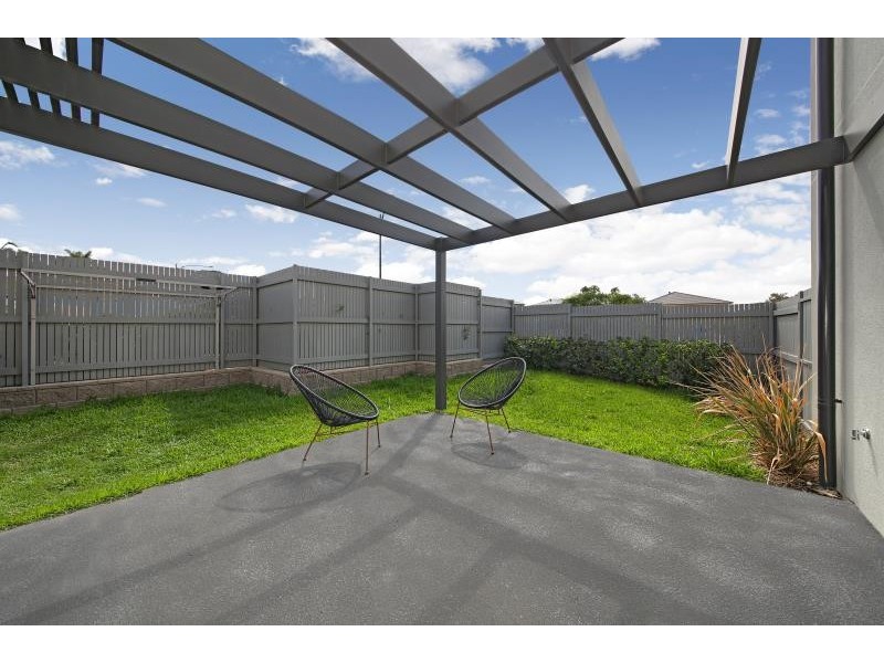 4 GREENVIEW DRIVE, Moorebank NSW 2170