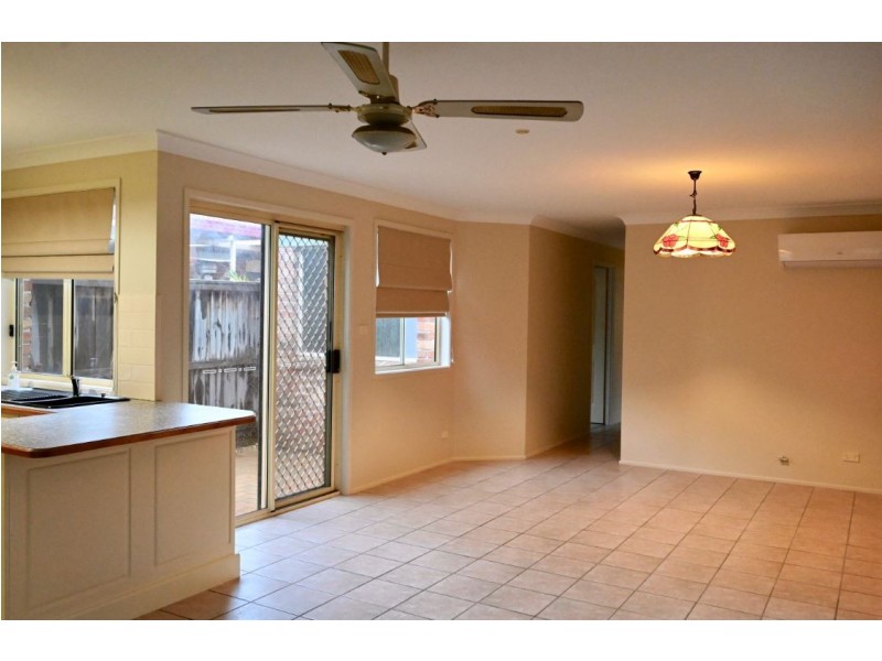 40 Anzac Mews, Wattle Grove NSW 2173