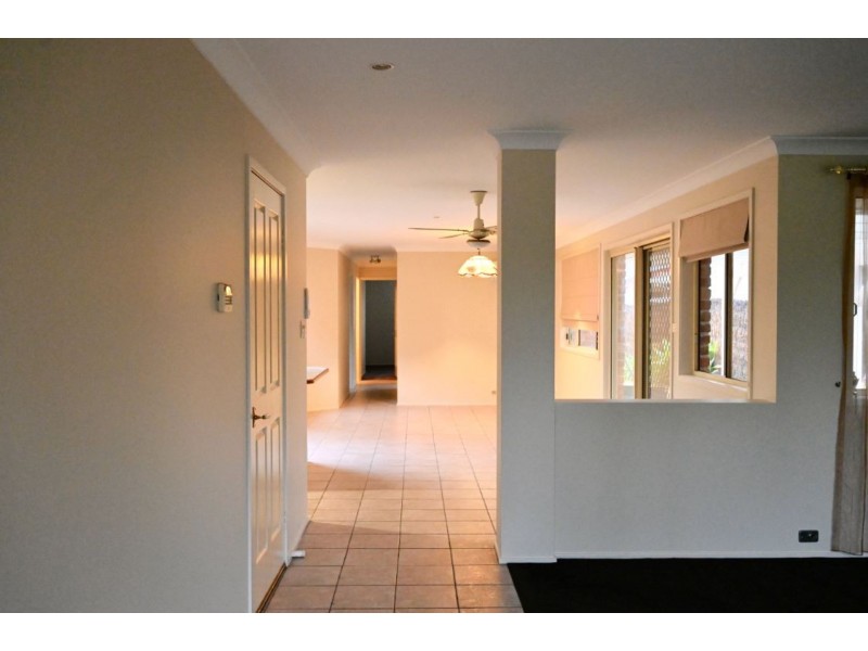 40 Anzac Mews, Wattle Grove NSW 2173