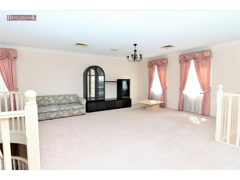 115 Ascot Drive, Chipping Norton NSW 2170