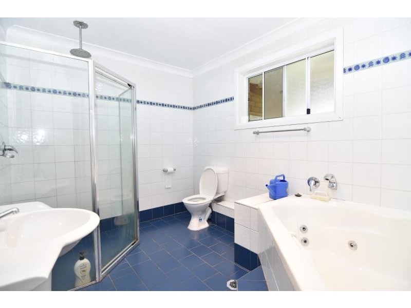 23 Hillcrest Avenue, Moorebank NSW 2170