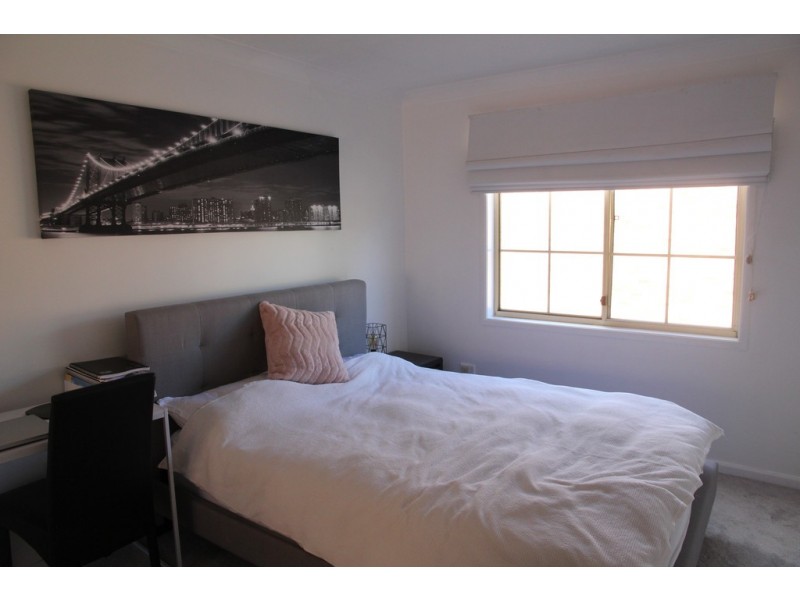 11/142 Heathcoate Road, Moorebank NSW 2170