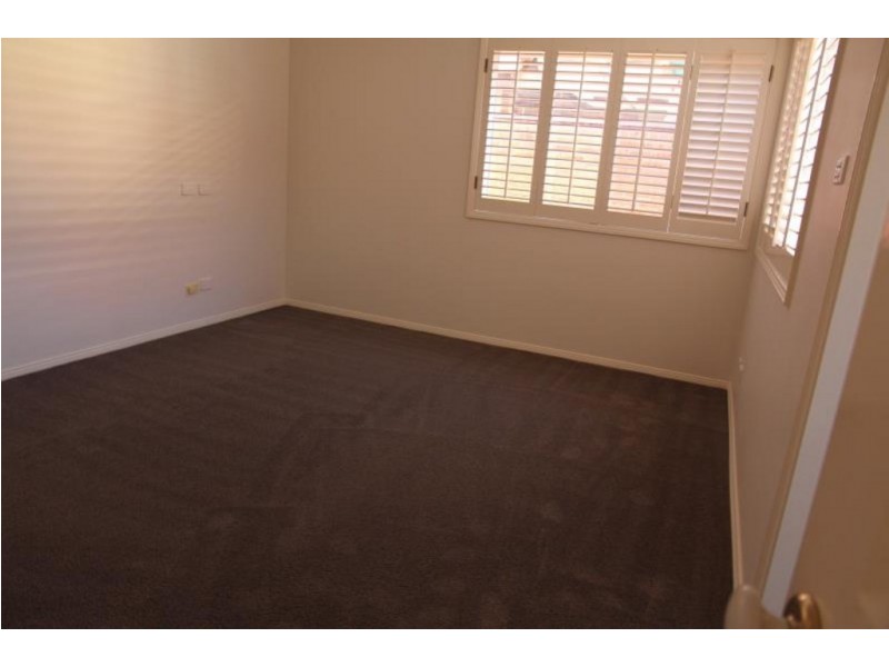 Wattle Grove NSW 2173