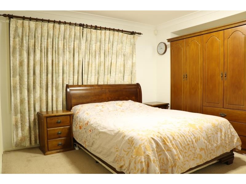 8 Brickendon Court, Wattle Grove NSW 2173