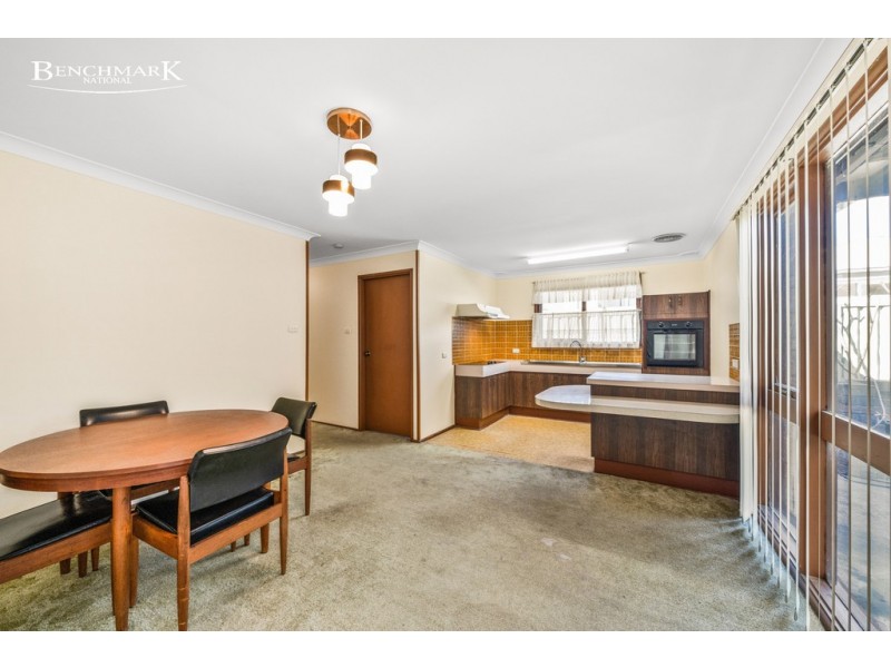 27 Bangalla Avenue, Chipping Norton NSW 2170