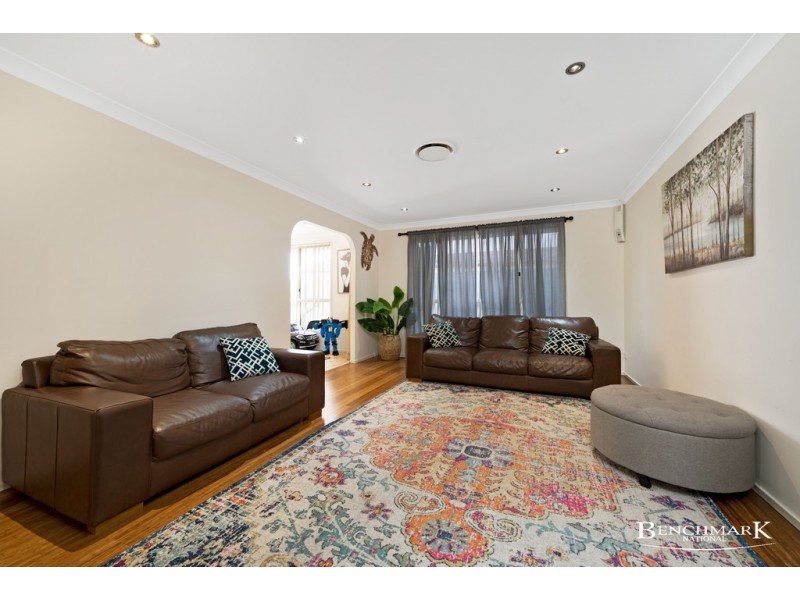 11 Yass Close, Prestons NSW 2170
