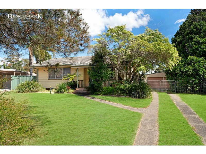7 Aitape Place, Holsworthy NSW 2173