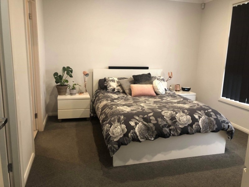 32 Phillips Avenue, Oran Park NSW 2570