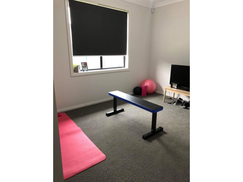 32 Phillips Avenue, Oran Park NSW 2570