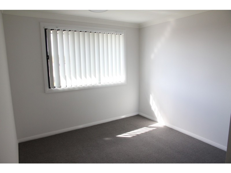 12 Lanyon Court, Wattle Grove NSW 2173