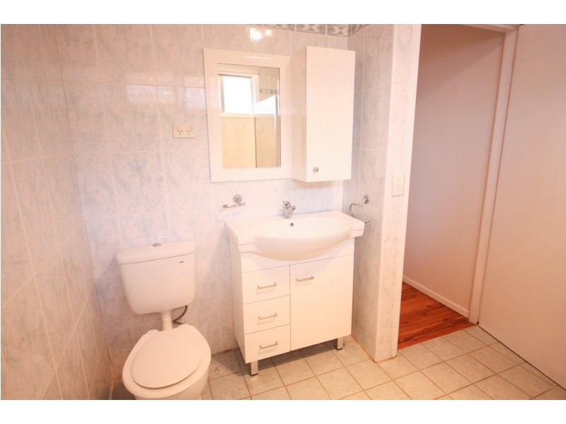 24 Burton ave, Moorebank NSW 2170