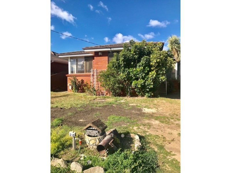 24 Burton ave, Moorebank NSW 2170