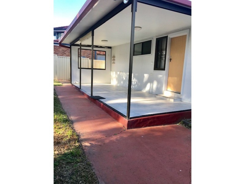 61 brallos ave, Holsworthy NSW 2173
