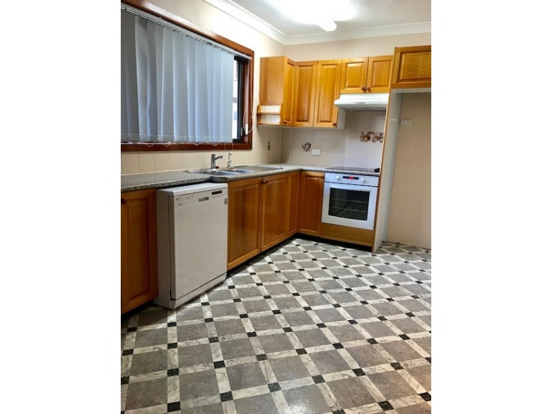 61 brallos ave, Holsworthy NSW 2173